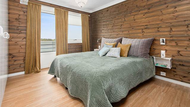 Klassieke houten vloer slaapkamer