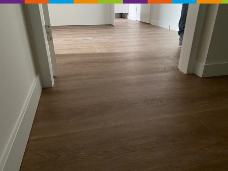 Rechte plank PVC te 's-Hertogenbosch